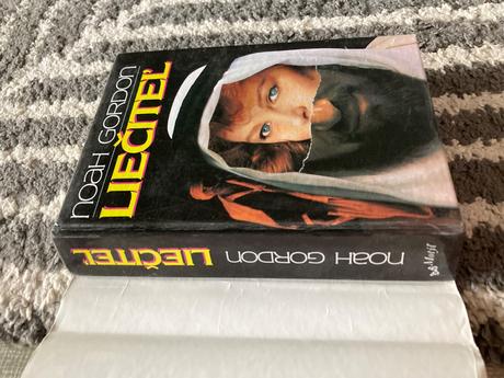 Liečiteľ-prvé vyd.1993,