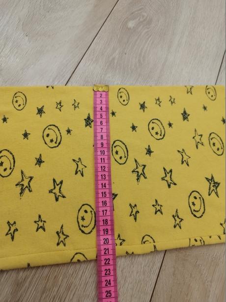 Šál s tunelom, 104