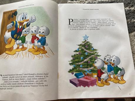 Veselé vianoce s mickey mousom a jeho priateľmi,