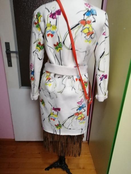 Luxusný kozusinovy kabat, s