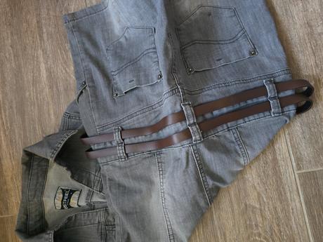 Rifľové šaty s, s