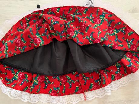 Suknicka so spodnickou 122, 122