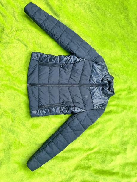 Nadherna nova bundicka calvin klein, calvin klein,s