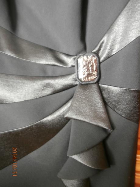 Slávnostné šaty, 40