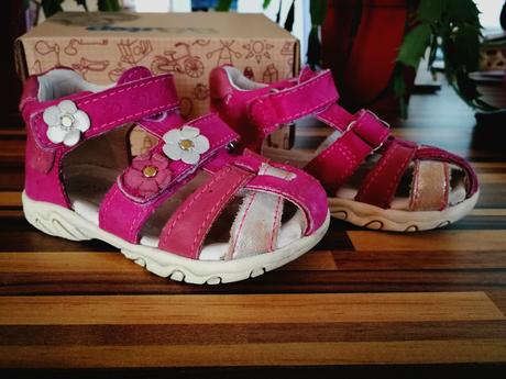 Sandálky ružové, d.d.step,22