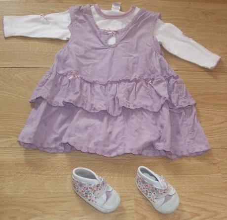 Elegantné šaty s body a capačkami, mini mode,68