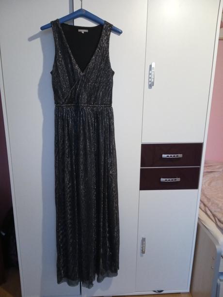 Spoločenské šaty, 38