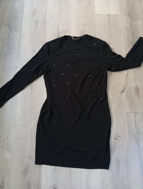 Čierne elastické šaty s kamienkami l/xl, l