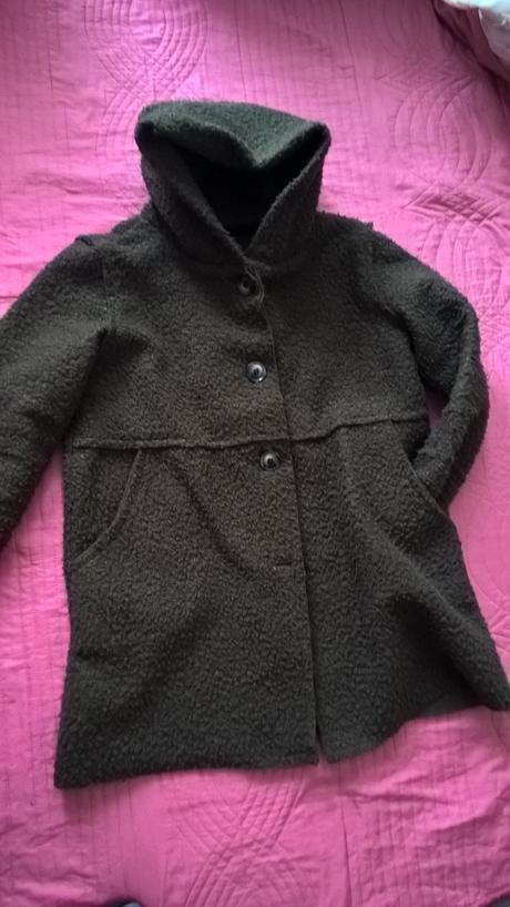 Prechodný kabát, 42