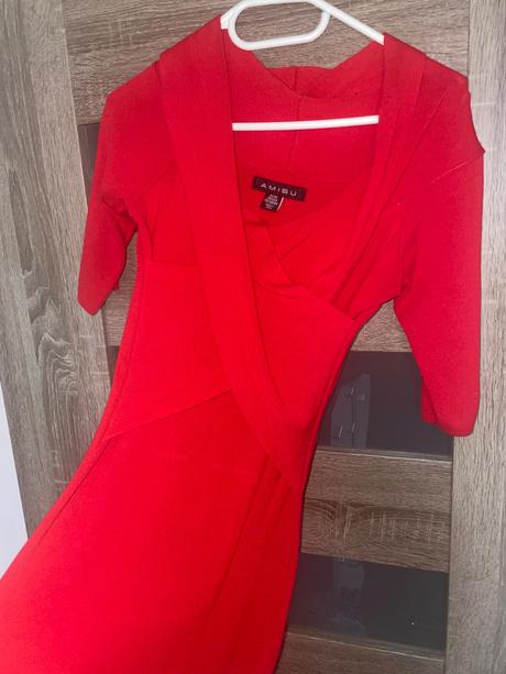 Krásne sťahovacie saty, amisu,36