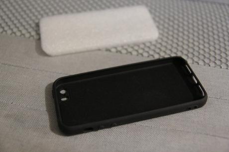 Čierny silikónový kryt na iphone 5/5s, 