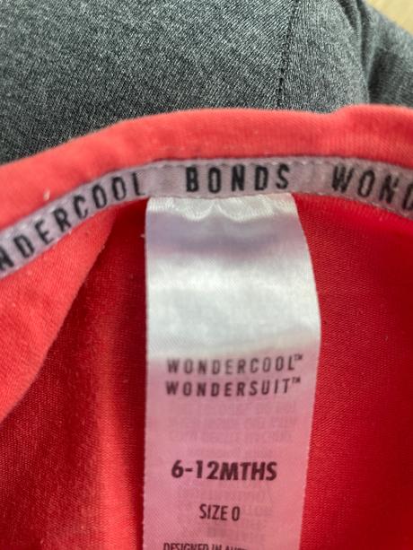 Pyžamový overal, 74