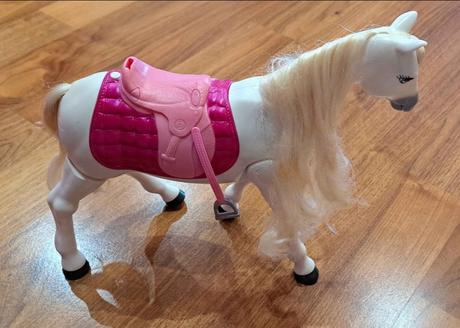 Barbie interaktívny kôň, 