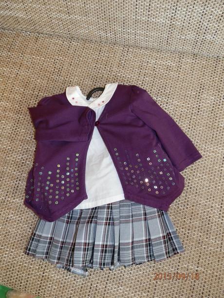 Trojdielný kompletík, 62