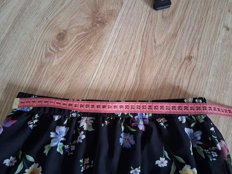 Sukňa s vysokým rázporkom, h&m,s