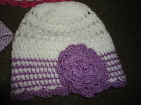 3ks prechodných čiapok na 5-7 rok., 128