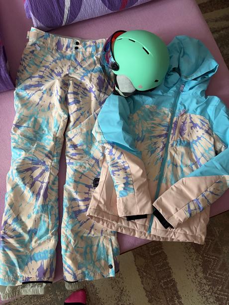 Lyžiarska súprava+prilba, o’neill,164