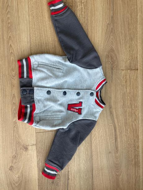 Super mikinka na cvoky, lupilu,86