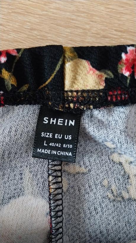 Kvetované legíny, l