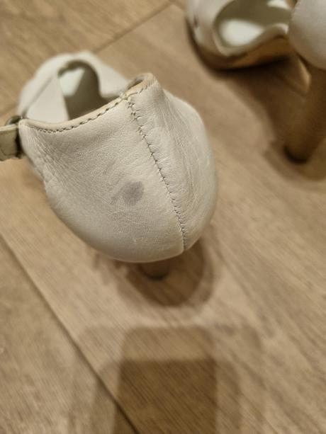 Krémové kožené sandále baťa 37, baťa,37