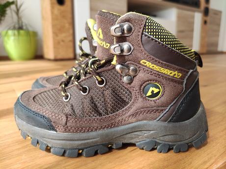 Turistické topánky, 28