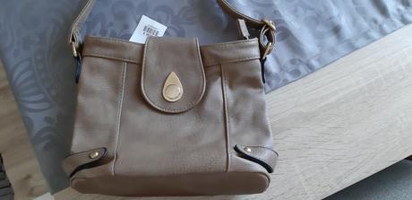 Menšia crossbody kabelka,