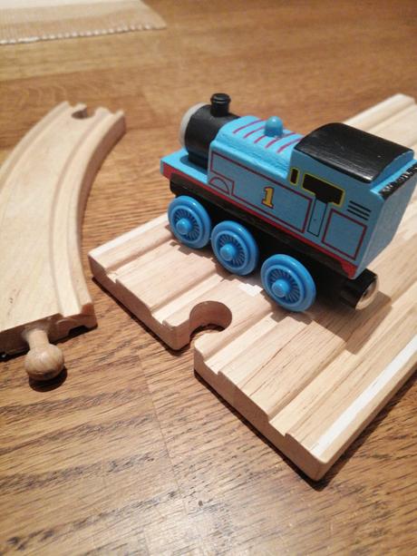 Drevený vláčik,, tomáš,,,