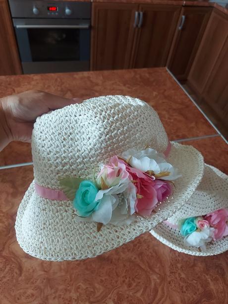 Klobúk pre 7-9 ročnú slečnu, st. bernard,122