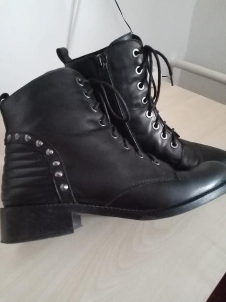 Kotnikove kožené topánky, lasocki,37