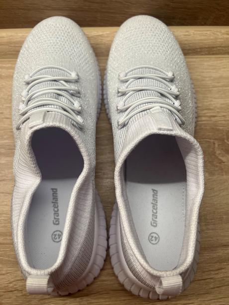 Nove damske biele tenisky slip on 42, graceland,42