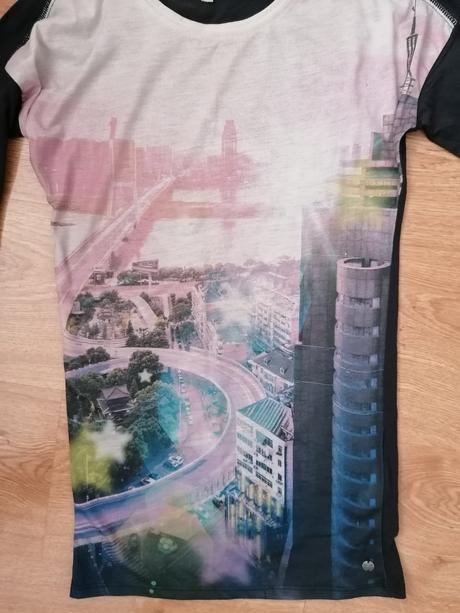 Tričko s dlhým rukávom - výborný stav, 152