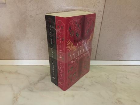 Mary e pearson - dance of thieves duology nsu25, 