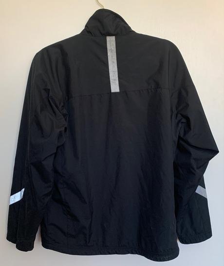 Emerge čierna vetrovka, s