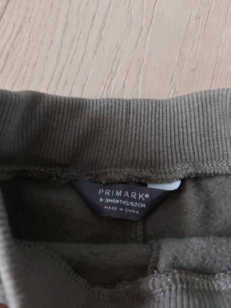 Khaki zelené bavlnené tepláky- top stav, primark,62