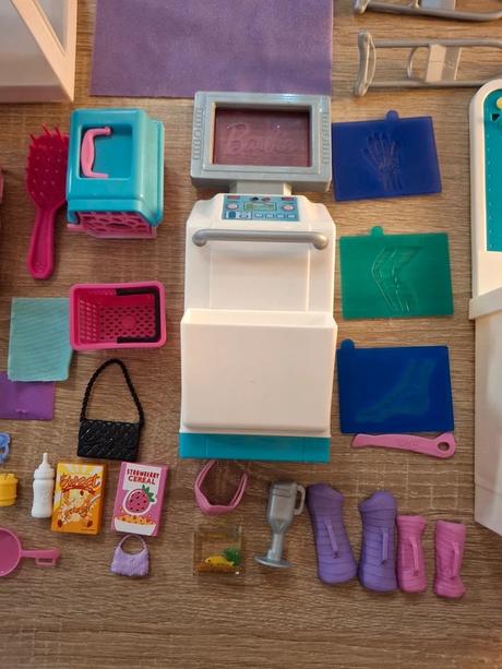 Sada barbie klinika, 