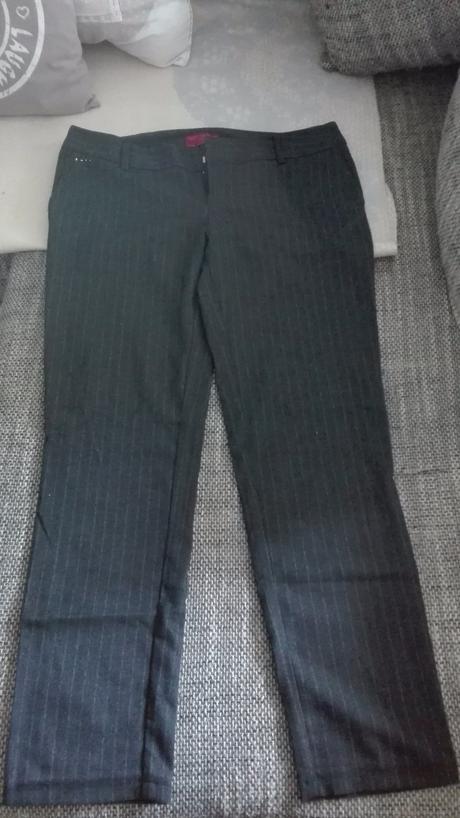 Nohavice bershka, 40