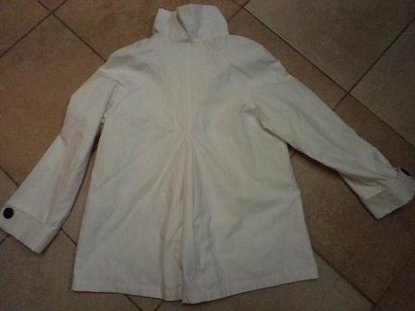 Krátky trenčkot 10/38, 38