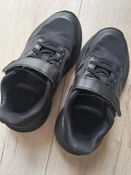Čierne adidas botasky, adidas,31