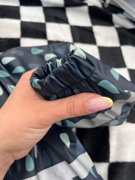 Lupilu bunda do dažďa, lupilu,86