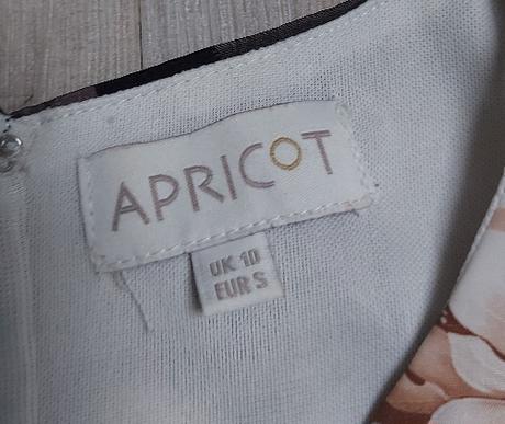 Dámske spoločenské šaty, 38