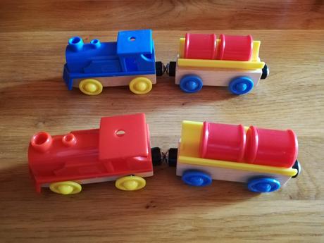 Vlaky na drev. koľaje, 