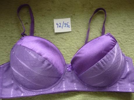 Fialova podprda 1, 95c