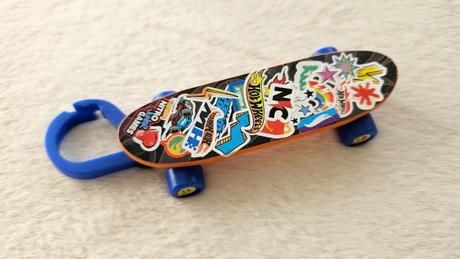 Privesok na kluce - skateboard 'hotwheels', 