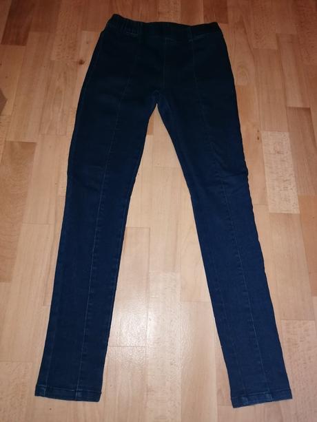 Leginsy v dzinsovom vzhlade, 38