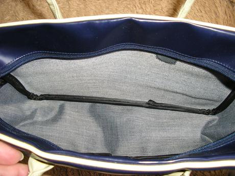 1141. tm. modrá taška, 