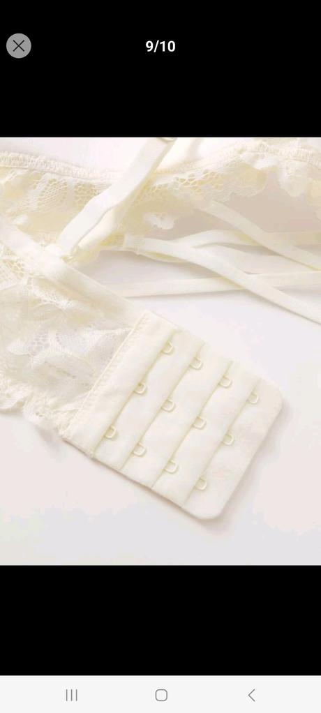 Čipkovaná podprsenka (ani vyskúšaná nebola), 70a