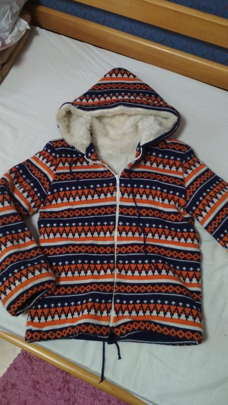 Teplý kabátik, 146