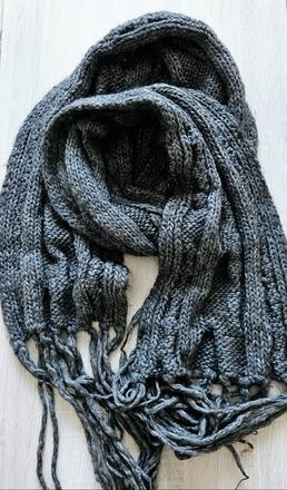 Krásny dlhý šál, l