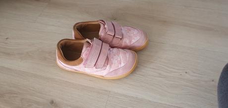 Blifestyle celoročne tenisky, 31