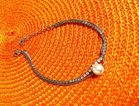 Jemný náramok s perličkou, 